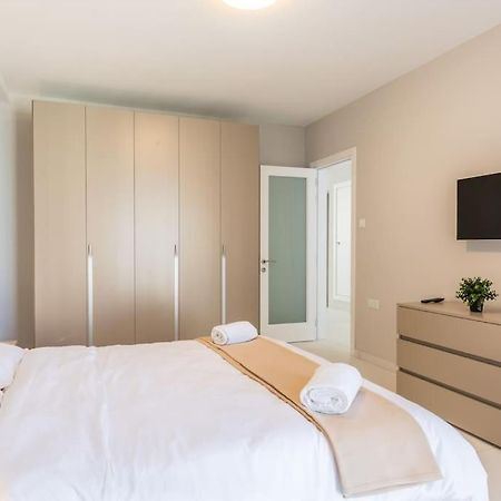 Is-Swieqi Exquisite Modern Luxury Apt In Central Malta - Walking Distance To The Restaurants & Night Life מראה חיצוני תמונה